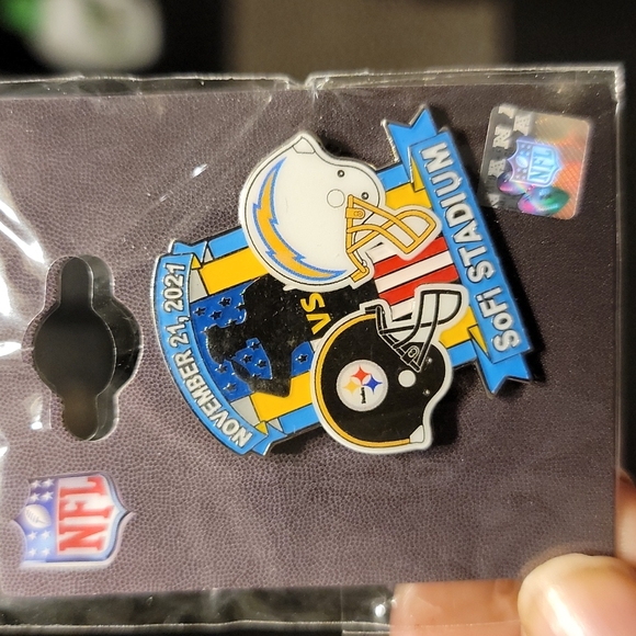 Steelers vs Chargers Game Pin - Picture 1 of 1